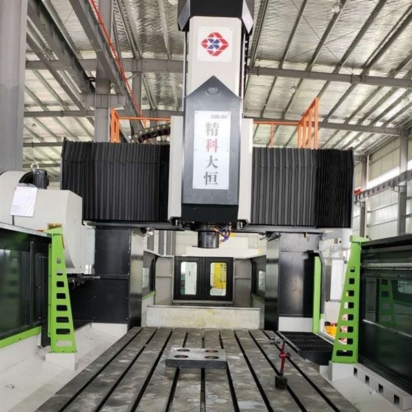 數控(kòng)龍門銑床(chuáng)