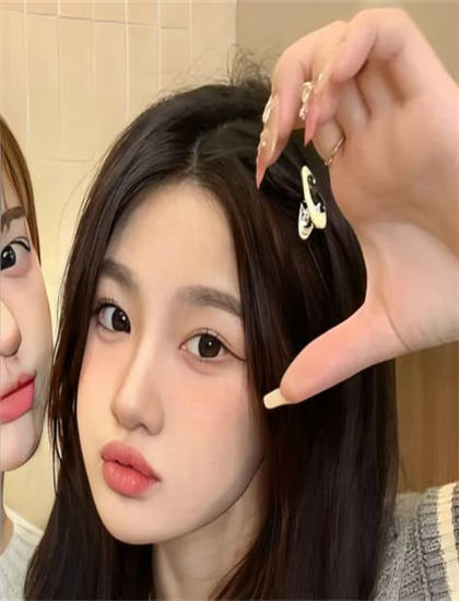 《鬼寓幻影》创作全记录：色彩的运用技巧与情绪传达 感受创作的魅力与挑战